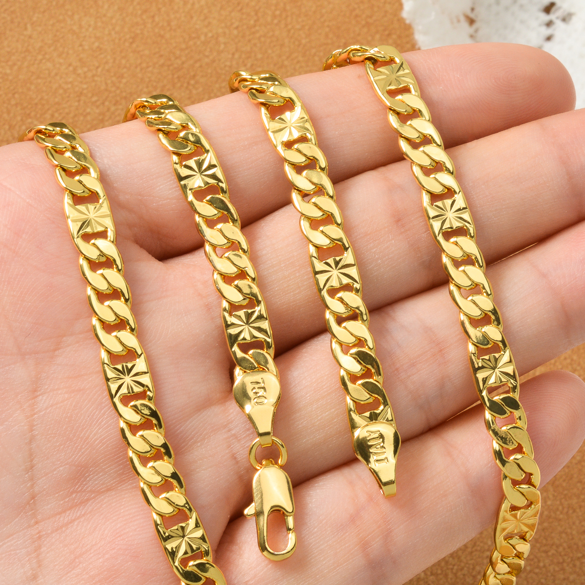 Dubai Cuban Link Chain 750 Ita - огляд і ціна Men Accessories In Dubai