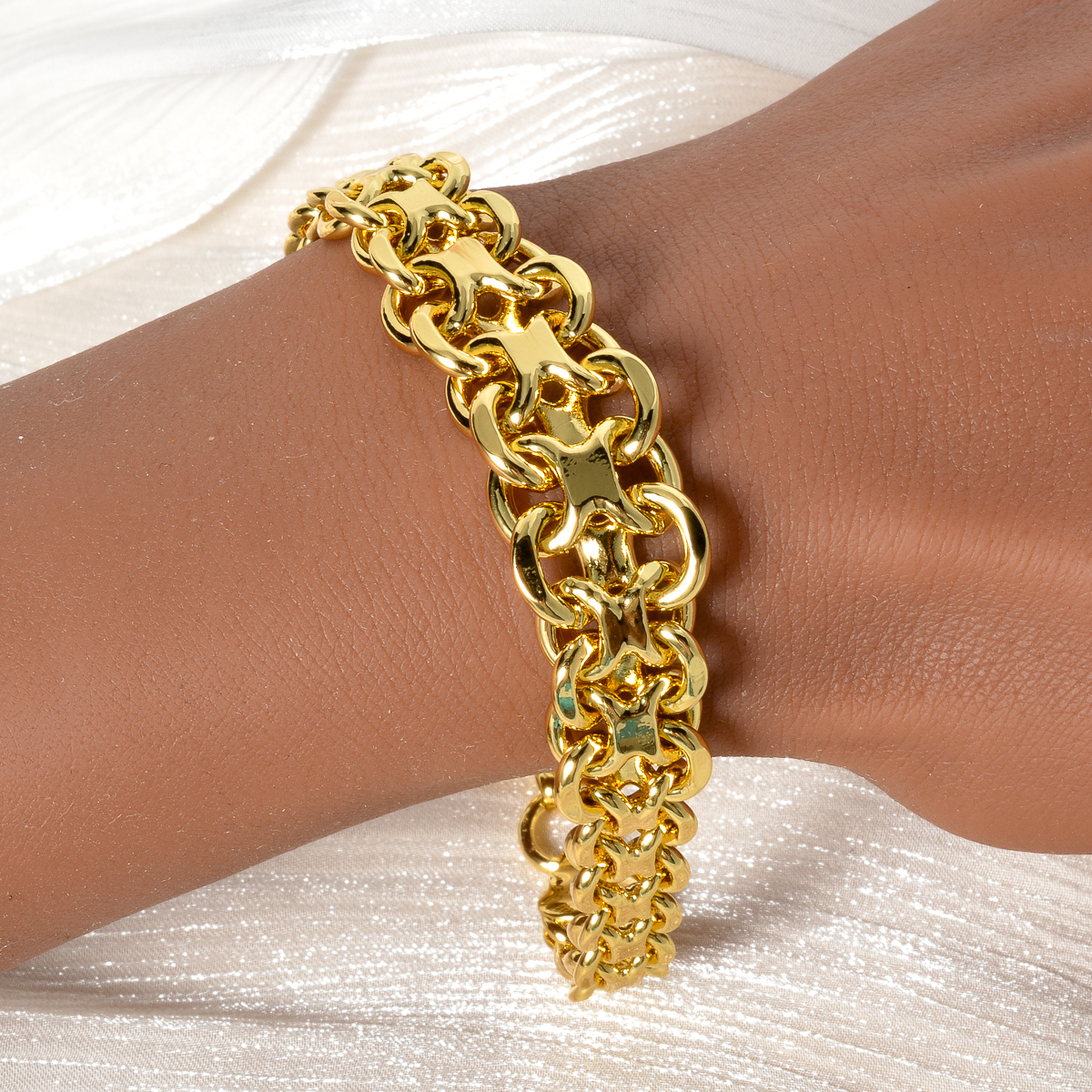 Sunny Luxury 18k Gold Plated G - огляд і ціна Men Accessories In Dubai