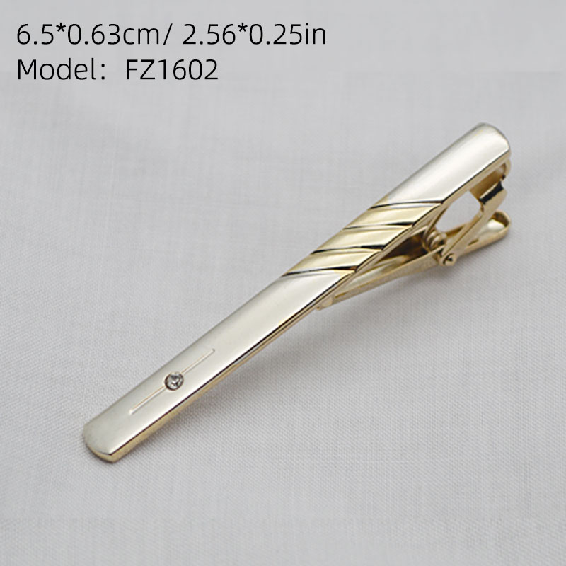1 Piece of Men's Tie Clip in G - огляд і ціна Men Accessories Usa